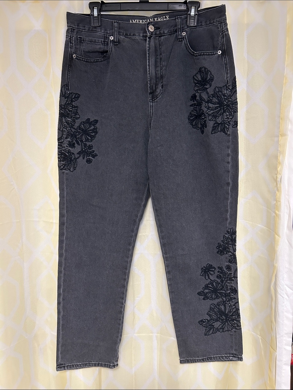 American Eagle mom jeans